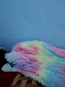 charlesss19 online show from December 3, 5:26 am