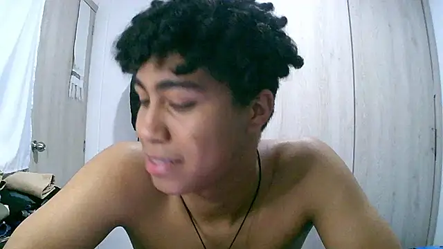 sexy diamante  online show from February 2, 2:32 am