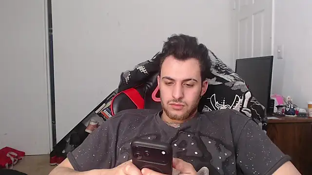 Snapshot of Mhmoodyi chatting on March 7, 4:20 am Mhmoodyi online show from March 7, 4:20 am