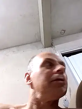 68Le online show from February 6, 3:00 am