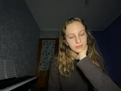 Snapshot of Eva_Angel3 chatting on February 21, 6:09 pm Eva Angel3 online show from February 21, 6:09 pm