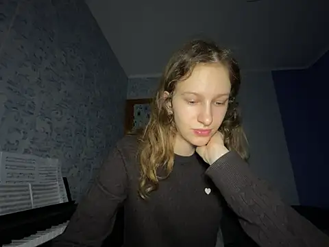 Snapshot of Eva_Angel3 chatting on February 23, 5:10 pm Eva Angel3 online show from February 23, 5:10 pm