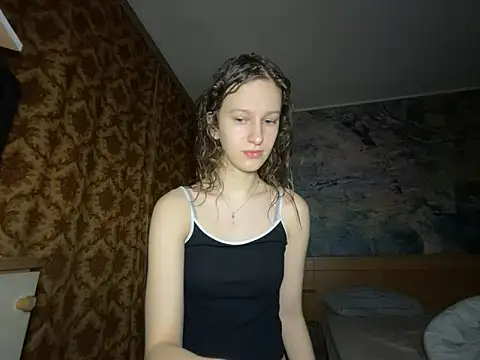 Snapshot of Eva_Angel3 chatting on February 26, 6:51 pm Eva Angel3 online show from February 26, 6:51 pm