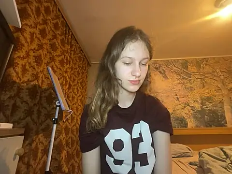 Snapshot of Eva_Angel3 chatting on March 18, 6:44 pm Eva Angel3 online show from March 18, 6:44 pm