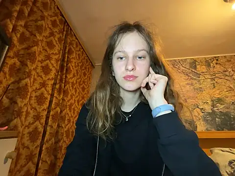 Snapshot of Eva_Angel3 chatting on April 19, 6:21 pm Eva Angel3 online show from April 19, 6:21 pm