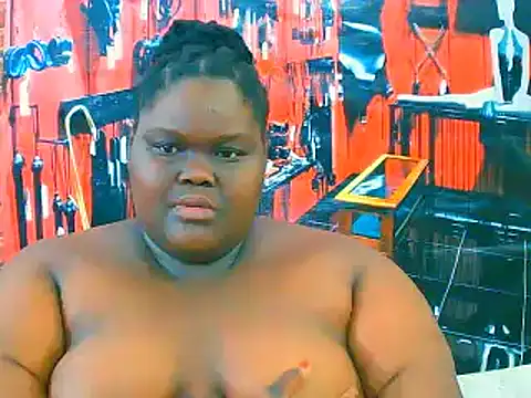 EbonyHotBuns online show from November 10, 7:13 pm