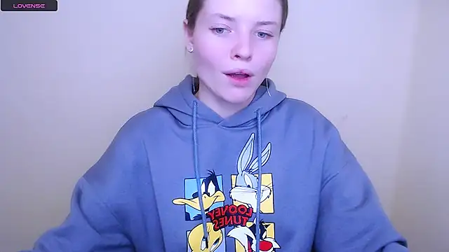 Snapshot of MissOliviaa_ chatting on January 30, 9:36 am MissOliviaa  online show from January 30, 9:36 am