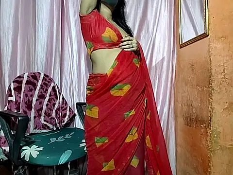 poojaxxx65 online show from September 22, 10:56 pm