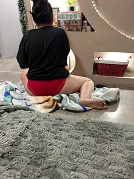 lora19922 online show from January 8, 9:50 pm