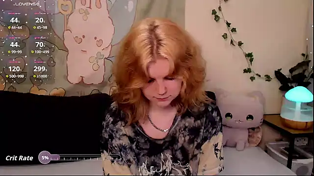Snapshot of Moona_xx chatting on April 7, 10:09 pm Moona xx online show from April 7, 10:09 pm