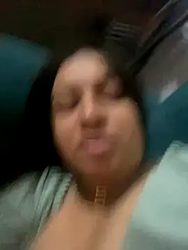 Snapshot of lalinha_sapeka chatting on November 10, 11:37 pm lalinha sapeka online show from November 10, 11:37 pm