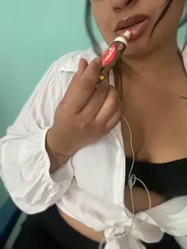 Snapshot of lalinha_sapeka chatting on November 14, 3:33 pm lalinha sapeka online show from November 14, 3:33 pm