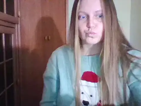 Evasapples online show from December 3, 1:21 pm