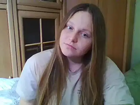Evasapples online show from December 15, 12:40 am