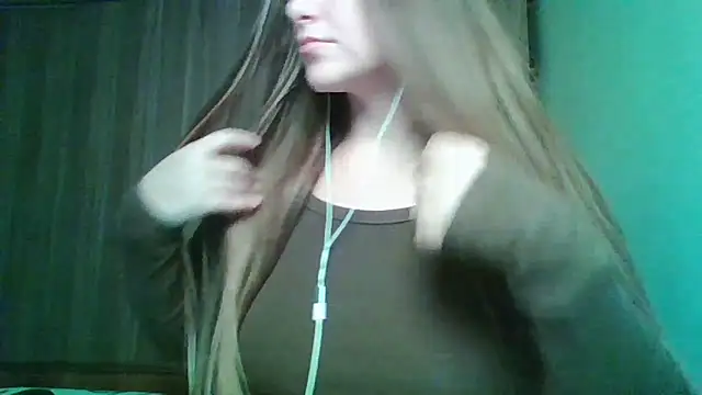 Evasapples online show from November 28, 9:39 pm