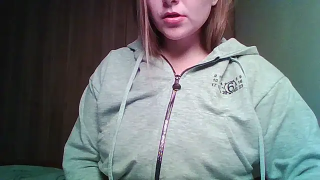 Evasapples online show from May 17, 7:43 pm