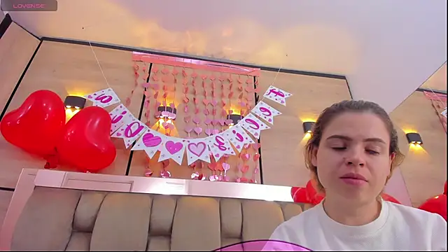 Snapshot of dorothy_vegga chatting on February 16, 3:24 am dorothy vegga online show from February 16, 3:24 am