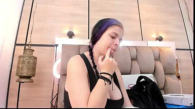 Snapshot of dorothy_vegga chatting on February 27, 3:50 am dorothy vegga online show from February 27, 3:50 am