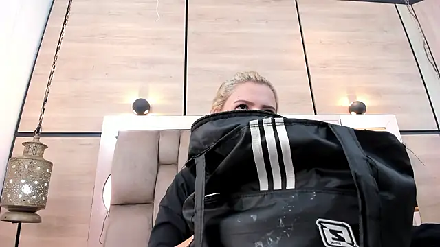 Snapshot of dorothy_vegga chatting on March 30, 3:29 am dorothy vegga online show from March 30, 3:29 am