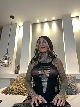 remyflux666 online show from June 26, 11:20 pm
