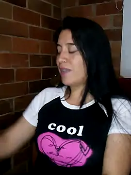 Gabriela squirt02 online show from February 22, 1:22 am
