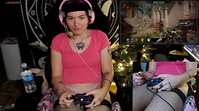 BrandiWRLD 999 online show from December 11, 9:12 pm