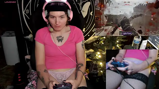 BrandiWRLD 999 online show from December 17, 5:18 am