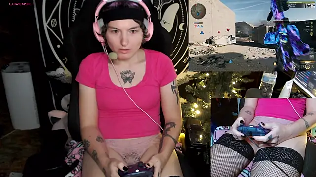 BrandiWRLD 999 online show from December 18, 3:15 am