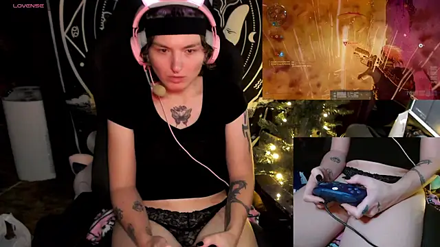 BrandiWRLD 999 online show from December 18, 11:19 pm