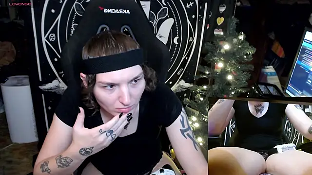 BrandiWRLD 999 online show from January 4, 3:07 am