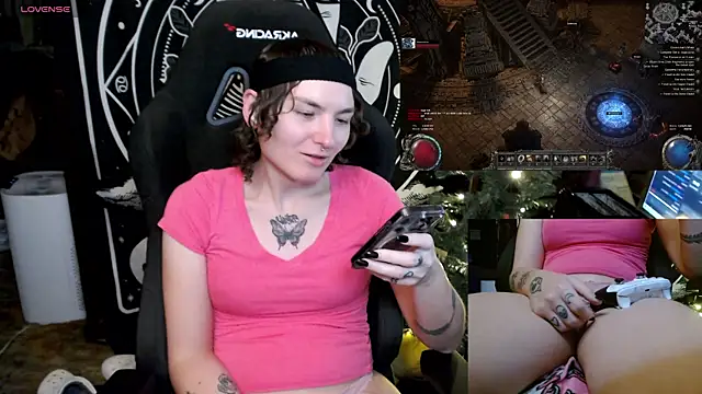 BrandiWRLD 999 online show from January 8, 6:31 am