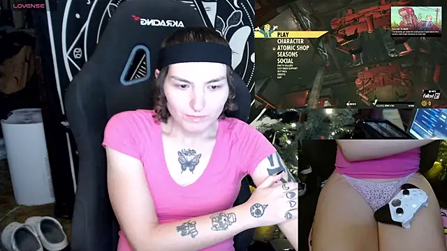 BrandiWRLD 999 online show from January 9, 12:57 am