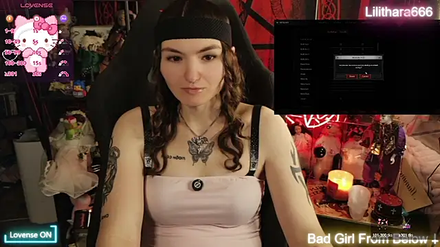 BrandiWRLD 999 online show from April 28, 4:56 pm