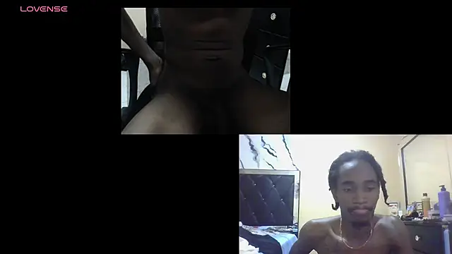 Snapshot of jammasterjack chatting on October 28, 12:47 am jammasterjack online show from October 28, 12:47 am