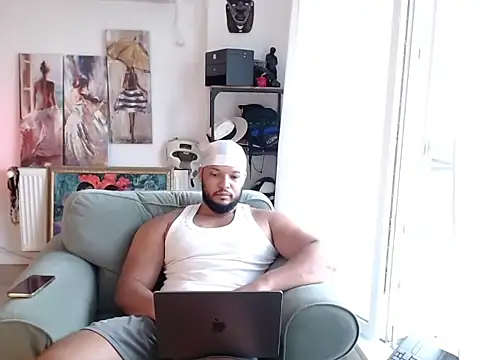 1LordKingsley online show from July 13, 3:48 pm