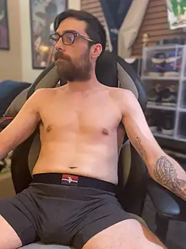 Snapshot of slutty_guy12 chatting on January 30, 2:49 am slutty guy12 online show from January 30, 2:49 am