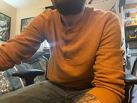 Snapshot of slutty_guy12 chatting on February 3, 4:31 pm slutty guy12 online show from February 3, 4:31 pm