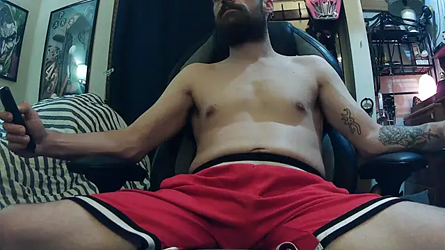 Snapshot of slutty_guy12 chatting on February 13, 4:22 am slutty guy12 online show from February 13, 4:22 am