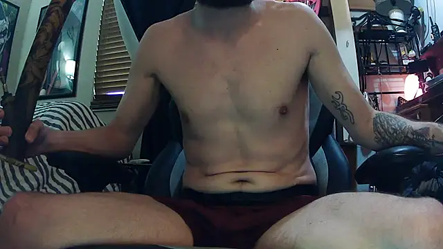 Snapshot of slutty_guy12 chatting on February 18, 9:09 pm slutty guy12 online show from February 18, 9:09 pm