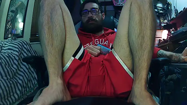 Snapshot of slutty_guy12 chatting on February 19, 12:33 pm slutty guy12 online show from February 19, 12:33 pm