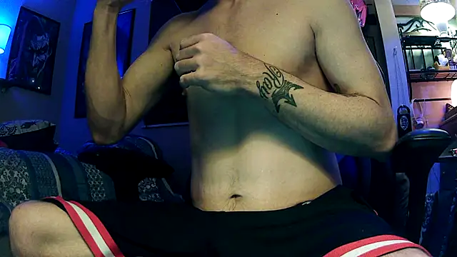 Snapshot of slutty_guy12 chatting on February 27, 3:04 am slutty guy12 online show from February 27, 3:04 am