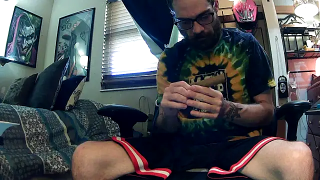 Snapshot of slutty_guy12 chatting on February 28, 5:48 pm slutty guy12 online show from February 28, 5:48 pm