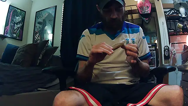 Snapshot of slutty_guy12 chatting on March 6, 6:59 pm slutty guy12 online show from March 6, 6:59 pm