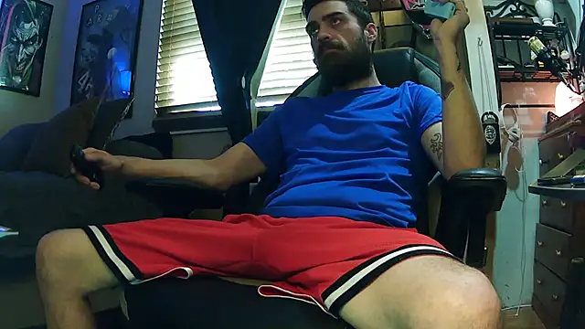 Snapshot of slutty_guy12 chatting on March 7, 7:05 pm slutty guy12 online show from March 7, 7:05 pm