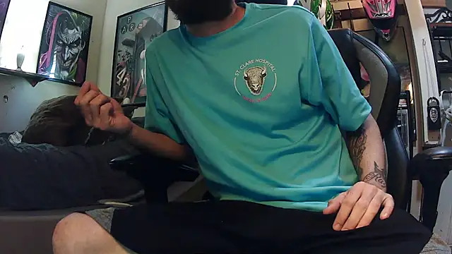 Snapshot of slutty_guy12 chatting on March 10, 4:14 pm slutty guy12 online show from March 10, 4:14 pm