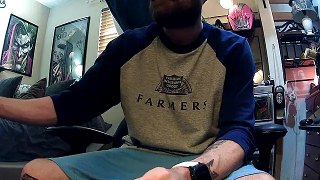 Snapshot of slutty_guy12 chatting on March 12, 9:24 pm slutty guy12 online show from March 12, 9:24 pm