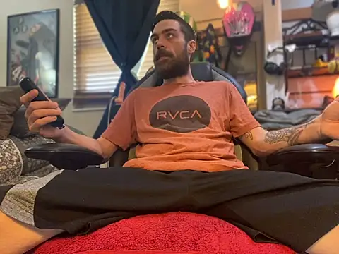 Snapshot of slutty_guy12 chatting on March 14, 4:19 pm slutty guy12 online show from March 14, 4:19 pm