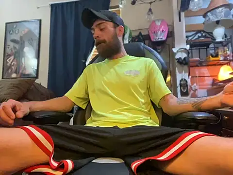 Snapshot of slutty_guy12 chatting on March 21, 5:12 pm slutty guy12 online show from March 21, 5:12 pm