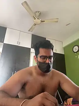 Snapshot of chocolateboy003 chatting on December 23, 5:17 am chocolateboy003 online show from December 23, 5:17 am