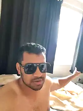 Snapshot of chocolateboy003 chatting on February 1, 11:25 pm chocolateboy003 online show from February 1, 11:25 pm